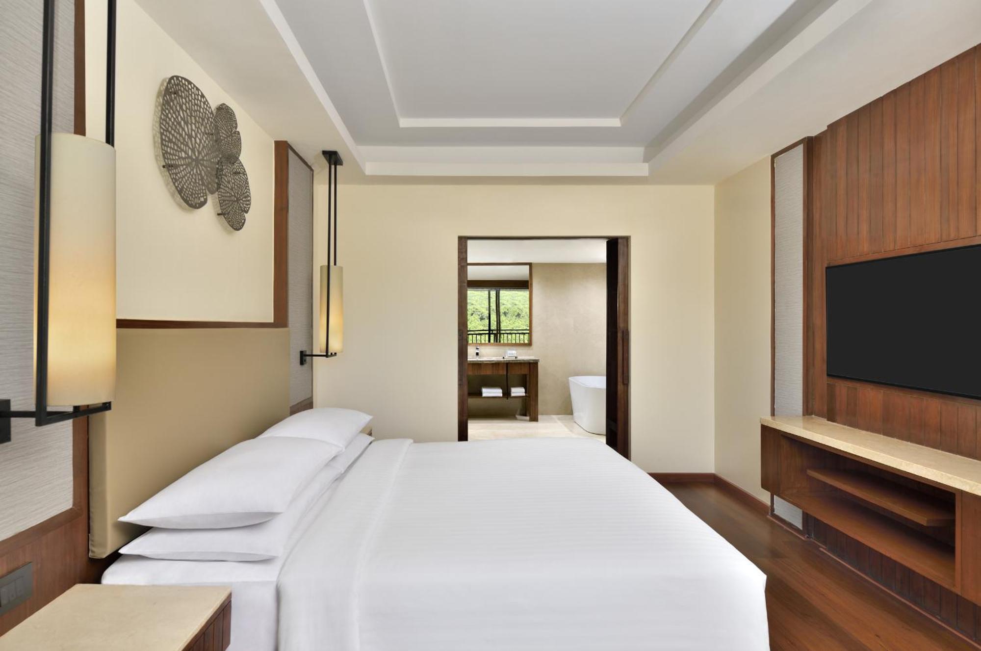 Courtyard By Marriott Mahabaleshwar Hotel ภายนอก รูปภาพ